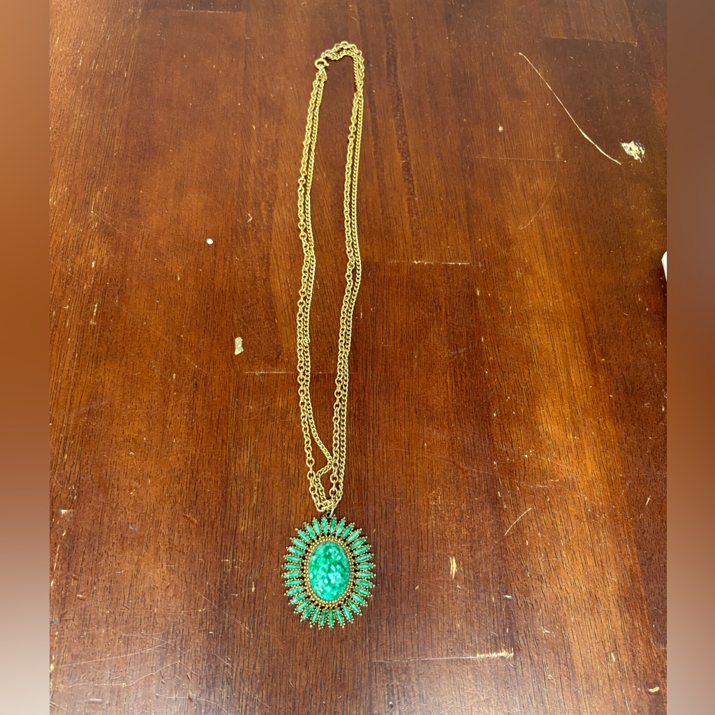 Celebrity Signed Necklace Green Faux Jade Pendent Gold Tone Vintage Double Chain